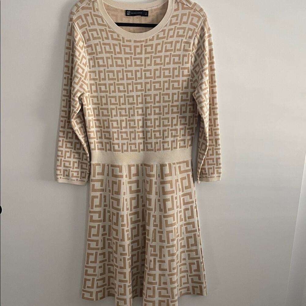 New York & Co. Knit Dress Beige A-Line Flared Bottom Women's Size M